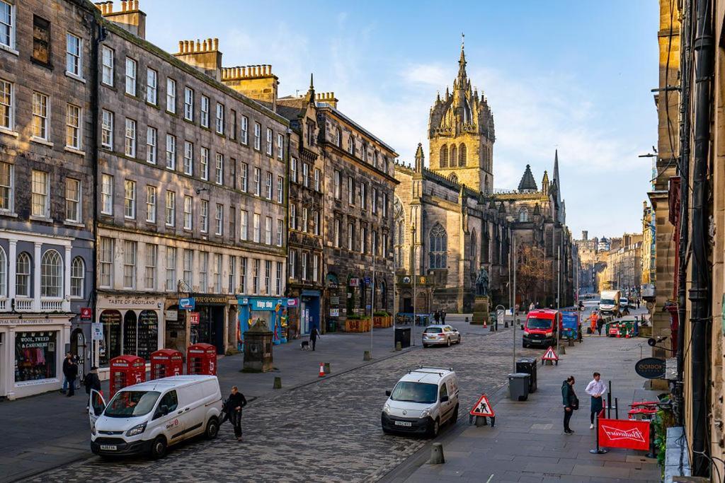 Tron Kirk Residence Edinburgh Bagian luar foto