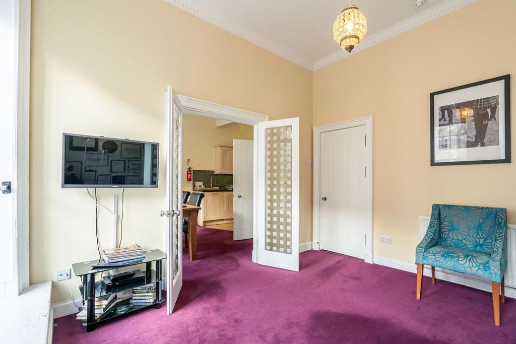 Tron Kirk Residence Edinburgh Bagian luar foto